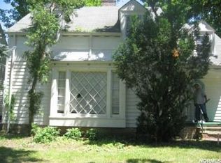 3391 Colwyn Rd, Shaker Heights, OH 44120