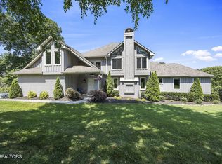 2238 Fallen Oaks Dr, Knoxville, TN 37932