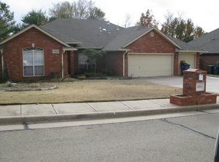4104 Devon Dr, Edmond, OK 73034