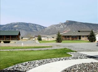 14 Poplar Dr, Cody, WY 82414