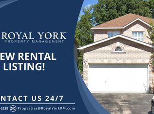 37 Campania Ct #2, Vaughan, ON L4H1G4