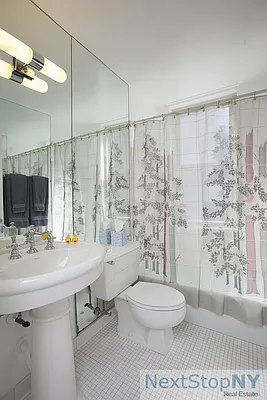 Sold by NextStopNY | media 4