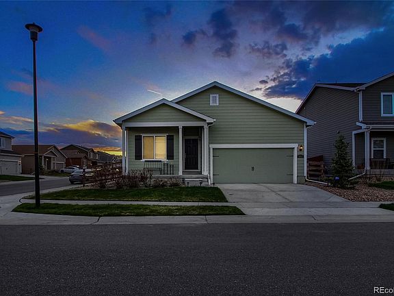 3rd image of 1653 Taos St