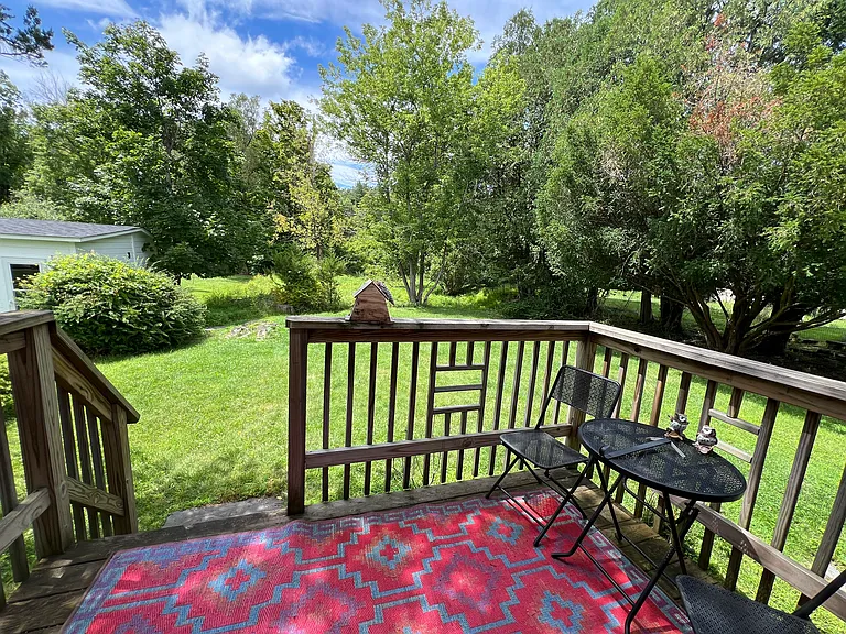 53 Rock City Rd — Photo 2