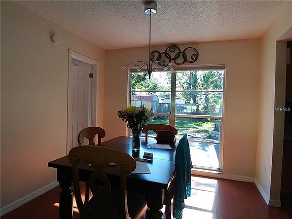 4th image of 6895 Circlecreek Dr