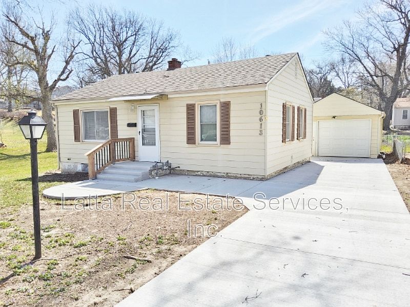 1st image of 10613 E 26th Ter S