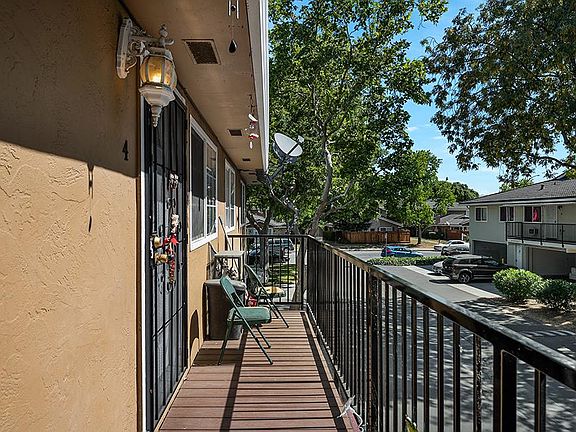 4th image of 758 Warring Dr APT 4