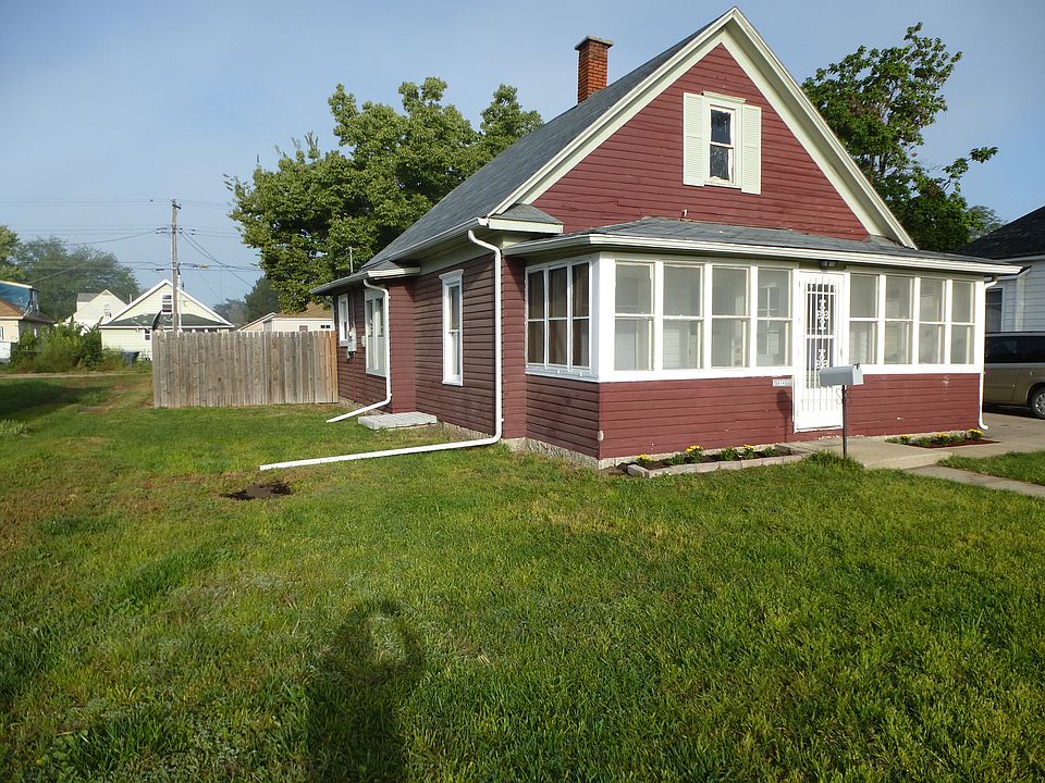 1st image of 414 South Elm