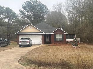 20 Island Creek Rd, Seale, AL 36875