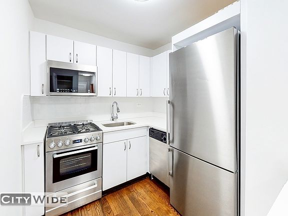 3rd image of 145 E 16th St #2Q