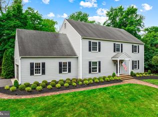58 Cove Rd, Moorestown, NJ 08057