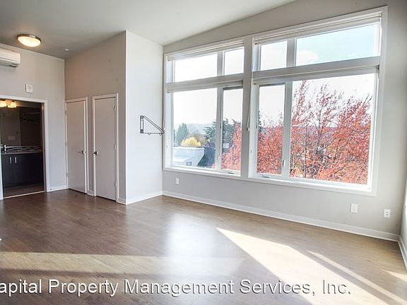 5th image of 2250 NE Glisan St APT 501