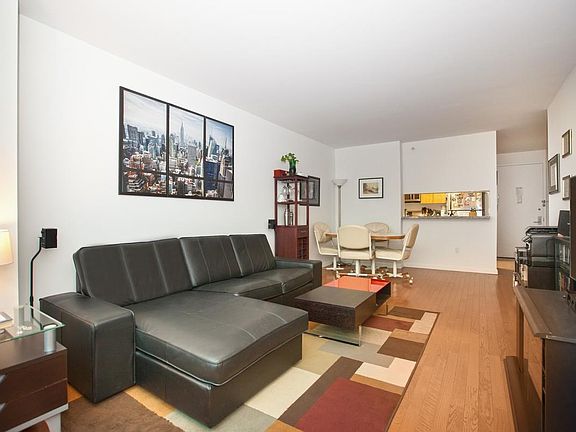 2nd image of 4720 Center Blvd APT 2209