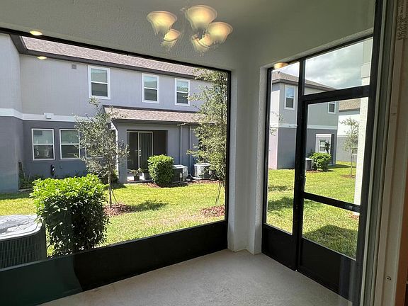 3rd image of 1534 Bantam Way