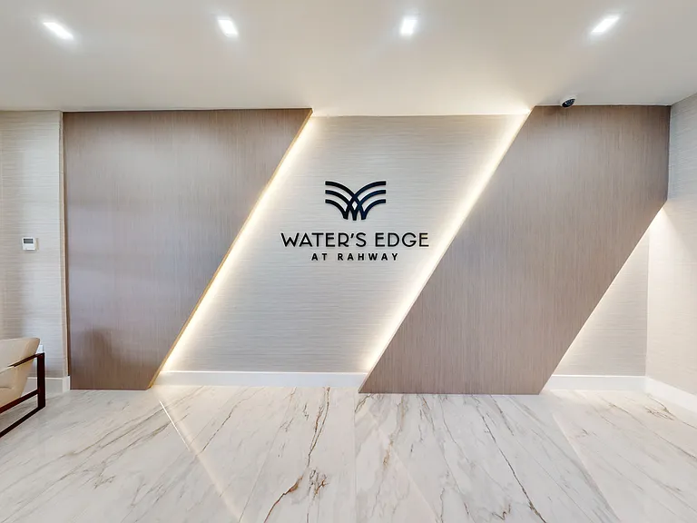 Waters Edge At Rahway — Photo 11