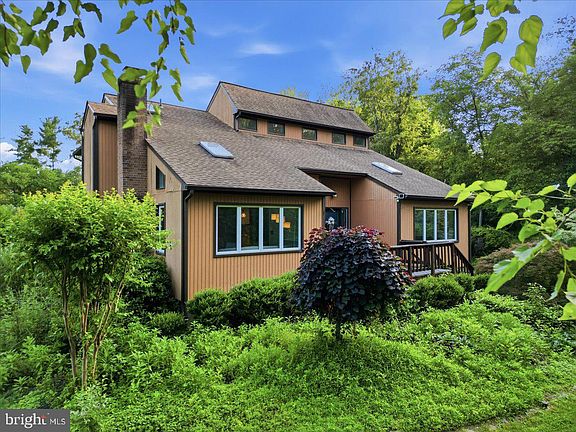 2nd image of 4366 Stepney Dr