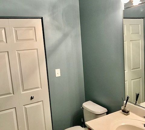 5th image of 4906 W Eastwood Ave #4906