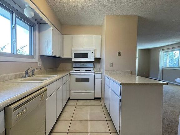 4th image of 136 Sunflower Dr