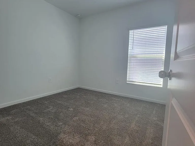 5004 Worchester Dr — Photo 4