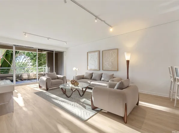 1 Keahole Pl APT 3304, Honolulu, HI 96825