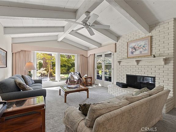 2nd image of 2 Northwood Commons Pl