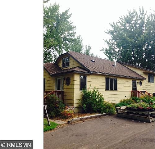 1st image of 620 4th St SE