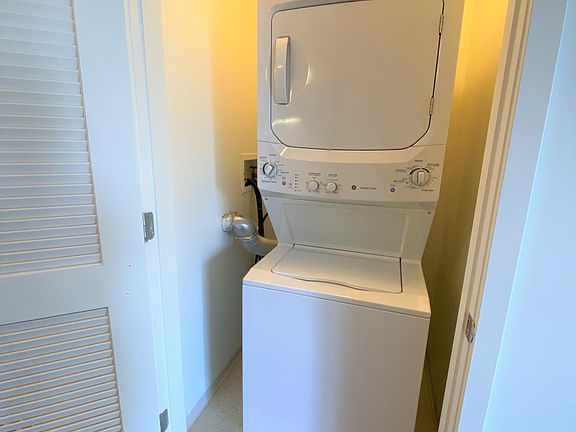 5th image of 349 E Wacker Dr #2503