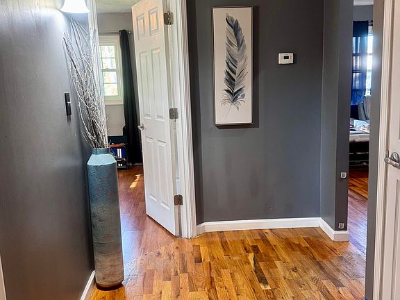 4th image of 7406 Dunkirk Ln