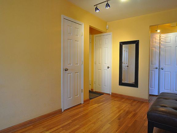 5th image of 735 Avenue W