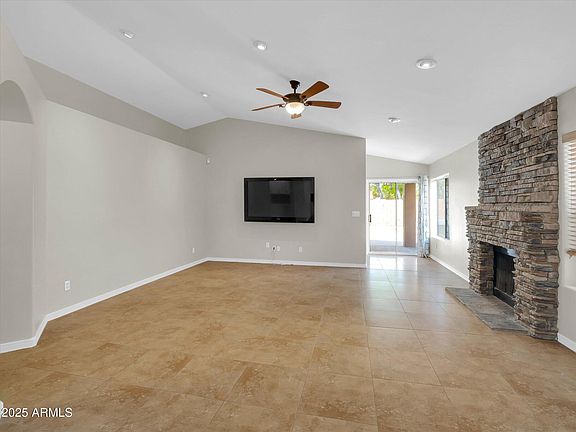 5th image of 4046 E CHAPAROSA Way