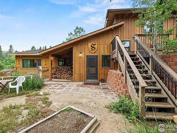 2nd image of 136 Lone Ponderosa Dr