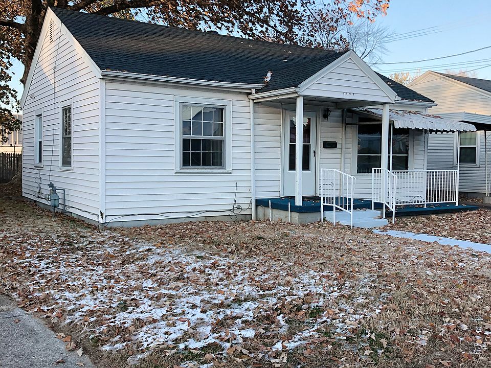 1st image of 1807 N Chesterfield Dr
