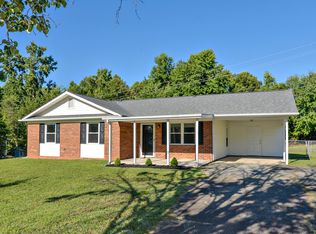 204 Springhill Ln, Maiden, NC 28650
