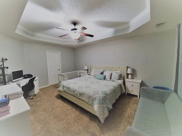 136 Lancaster Way — Photo 8