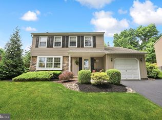 320 Grays Ln, Lansdale, PA 19446