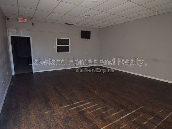 3rd image of 817 N Lake Parker Ave