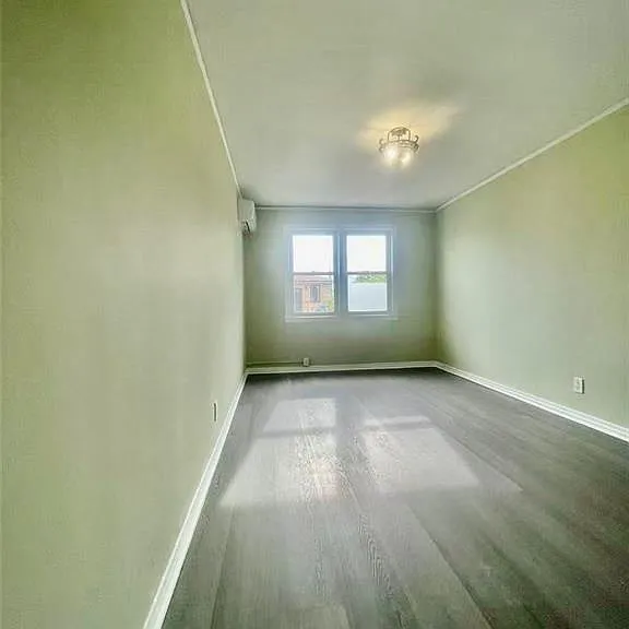 8012 165th St #3 — Photo 6