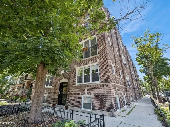 1851 W Newport Ave #2, Chicago, IL 60657