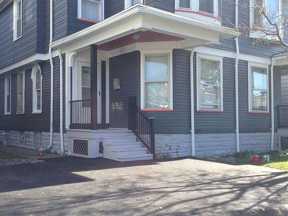 3rd image of 324-326 Mount Hope Ave #1