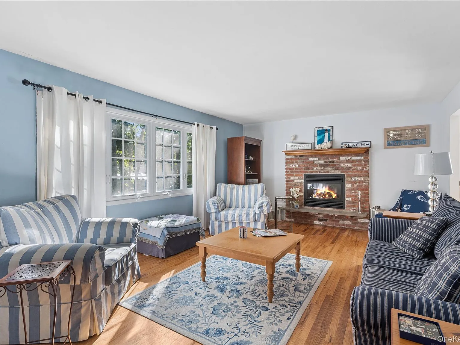 3 bed, 2.0 bath, 1496 sqft, $3,950 — Photo 4