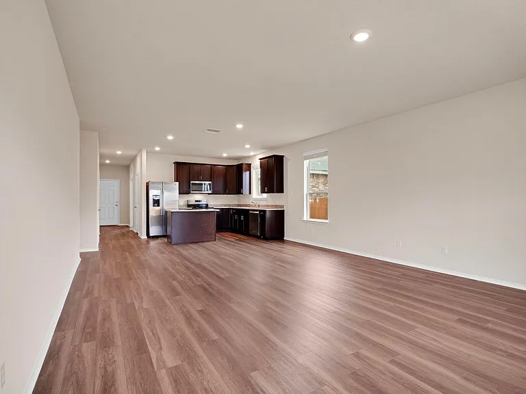 200 Janice Rd — Photo 4
