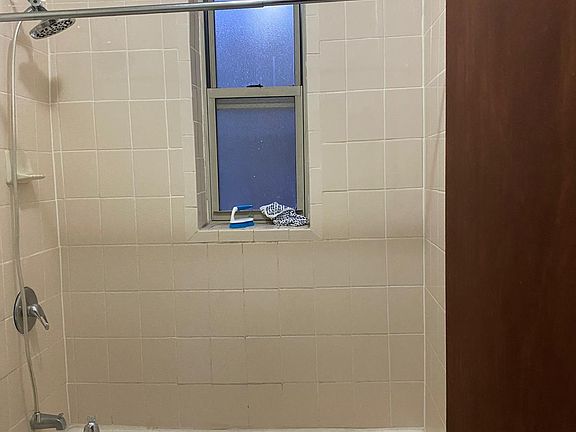 4th image of 1916 Kennedy Blvd APT C2