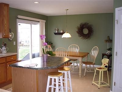 4th image of 6987 Ruwes Oak Dr