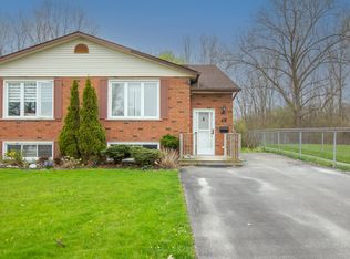 46 Terrace Ave, Welland, ON L3C 2C4