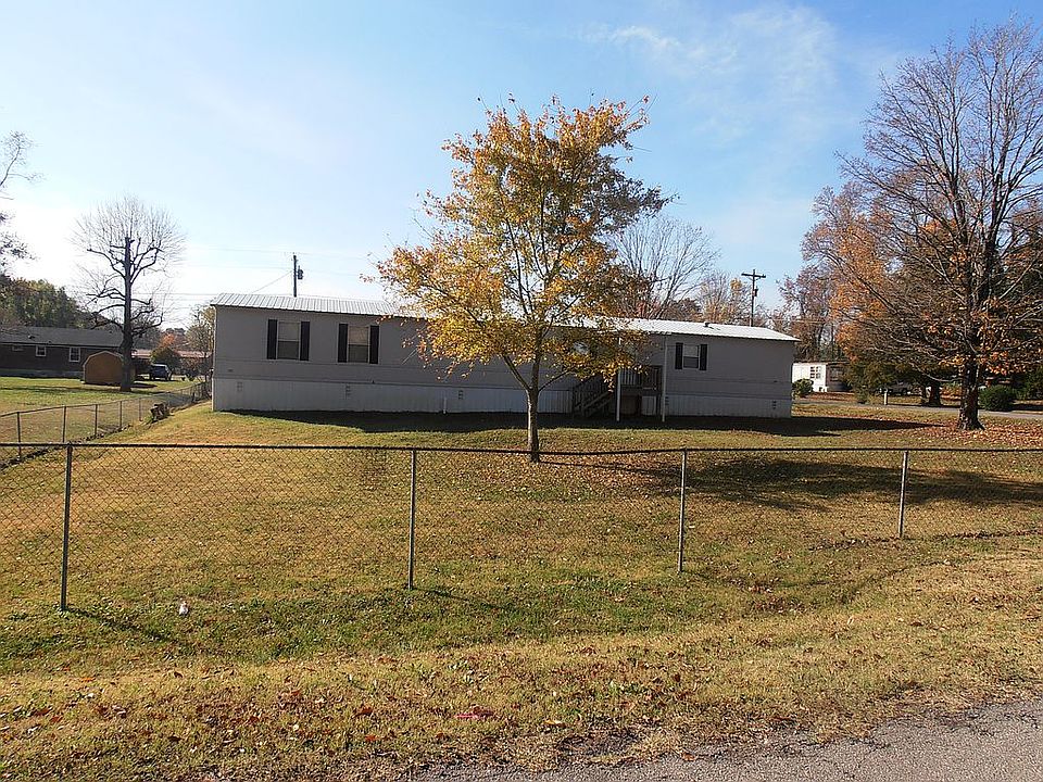 1st image of 672 Belle Ct