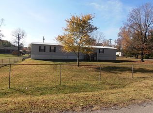672 Belle Ct, Clarksville, TN 37040