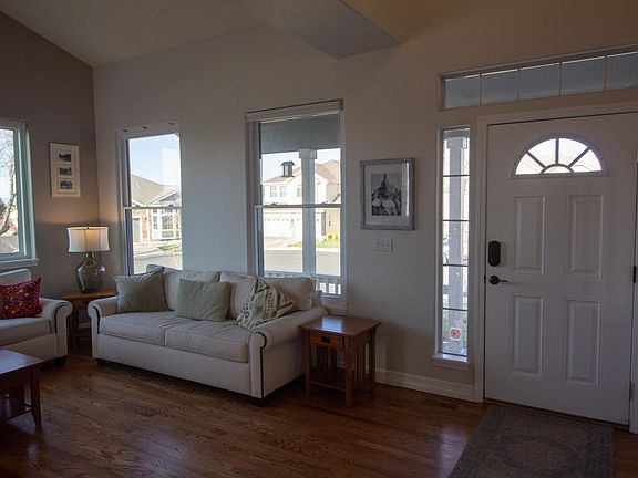 Front entryway