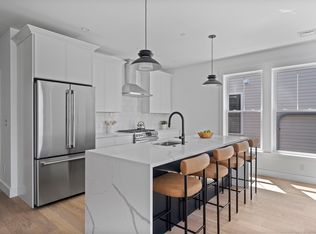 6 Ashmont Park FLOOR 1, Dorchester Center, MA 02124