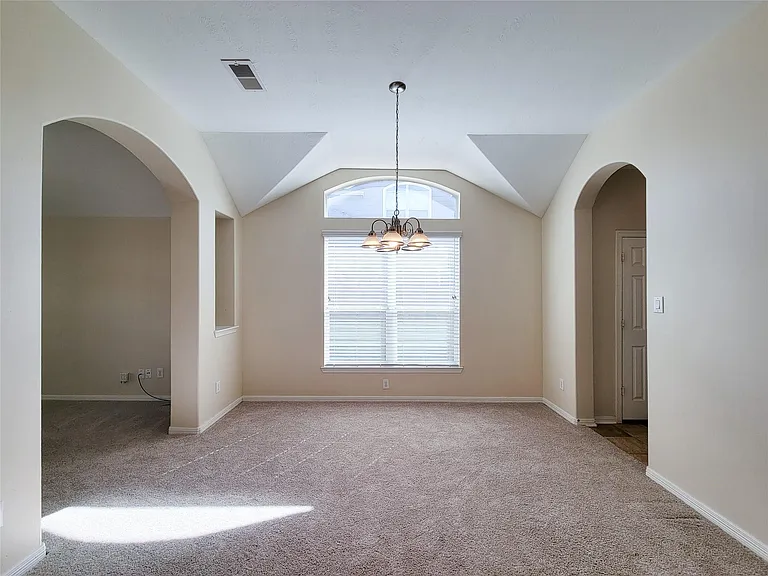 25219 Piney Heights Ln — Photo 5