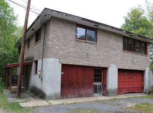 103 Hardwick Pond Rd, Hardwick, MA 01082